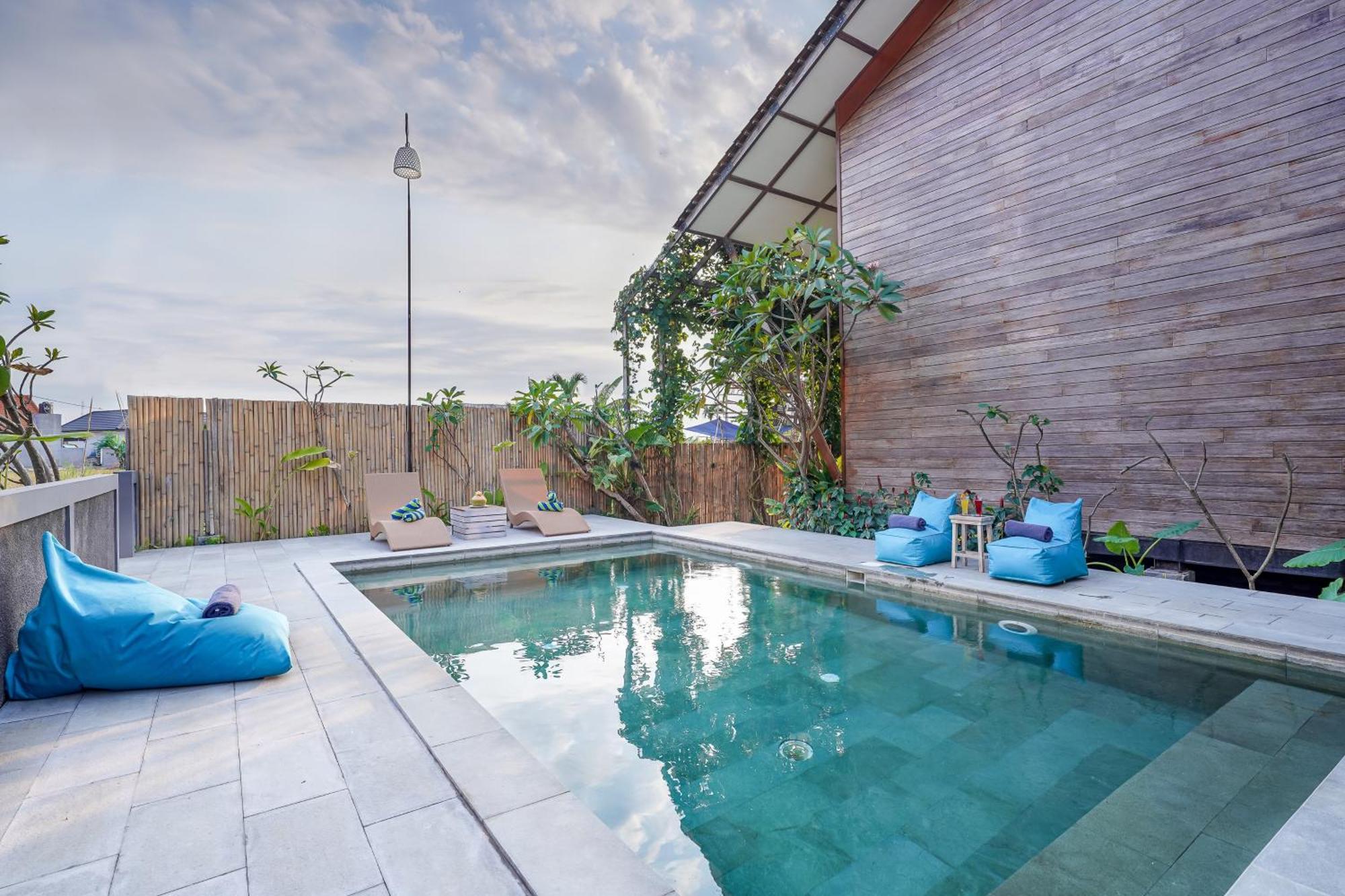 Atra Bambulogy Villa By Bambulogy Resort Kerobokan  Exterior photo